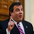 I'm Chris Christie, your personal fitness trainer with my tips to whip you ... - Chris-Christie-Pointing