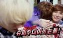 110830 Strong Heart – Hyuk crying and Kyu hugging Leeteuk Cap [1P ...