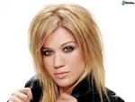 Kelly Clarkson | Celebrity World