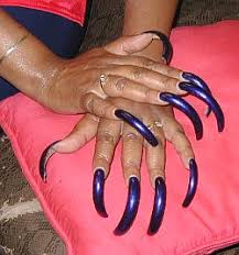 How can you "handle" business with nails like these.