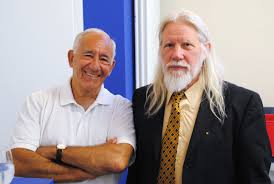 Geburtstag, der ihn mit seinem Buch „The Codebreakers“ überhaupt erst zur Kryptologie gebracht hatte: David Kahn (links). - 2010-06-luxemburg-kahn-diffie
