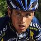 Johnny Hoogerland (born May 13, 1983) is a Dutch professional bicyclist who ... - m6fNLKT-7fGc