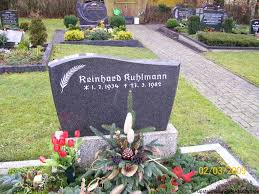 Grab von Reinhard Kuhlmann (01.07.1934-27.03.1982), Friedhof ... - xa021