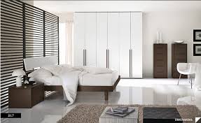 17 Strikingly Beautiful Modern Style Bedrooms
