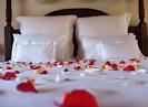 Romantic Valentine's Day Bedroom Decorations
