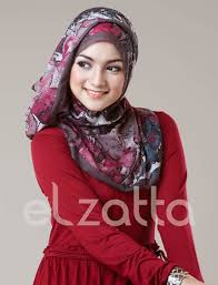 Koleksi Hijab Elzatta Segi Empat Terbaru - Model Jilbab