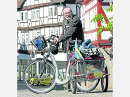 Sven Borg strampelt mit Fahrrad um die Welt | Melsungen