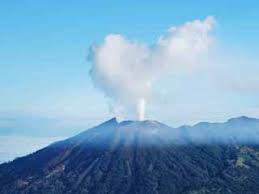 El volcán Turrialba de Costa Rica  Images?q=tbn:ANd9GcTSw1yJxAeArJxIyVaikAIJC_Pyy2P3_VwKfcg_c1vYab975vV9SA