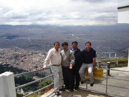 Peruanos en Bogota - Imagen \u0026amp; Foto de Gustavo Echegaray de ... - Peruanos-en-Bogota-a18594790