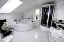 Inspiration: Elegant White Bathroom Interior Design Ideas | Home ...