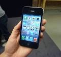 iPhone 4S hits UK stores as Siri stutters | Mobile Devices | ZDNet UK