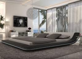 Modern-Master-Bedroom-Decorating-Ideas.jpg