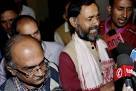 AAP says Prashant Bhushan, Yogendra Yadav wanted party to lose.
