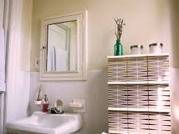 Bathroom Wall Decor Ideas Decorative Vase | Master Bathroom Ideas ...