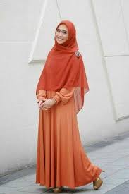 Trend Model Baju Gamis Syar'i ala Artis Oki Setiana Dewi | Cinuy Blog