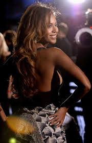Beyonce Backs That Ass Up