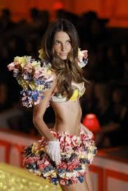 VS Fashion Show 2011)