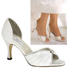 الف مبروك زفينا العروووس ............ 761-Addison-silk-bridal-sandal