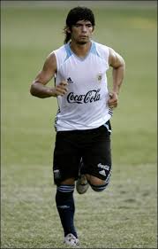 http://t3.gstatic.com/images?q=tbn:daVXbzGclFeGAM:http://www.eumd.es/wp-content/uploads/2007/07/banega51.jpg&t=1