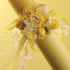 yellow rose corsage