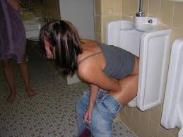 Cewek kencing gokil Cewek kencing gokil