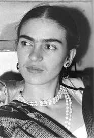 Biography of Frida Kahlo.