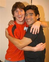 جمل صور ميسي Messi-vs-Maradona