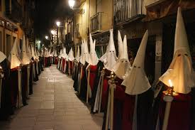 http://t3.gstatic.com/images?q=tbn:y_W_z7hLpQtoeM:/url?source=imgres&ct=tbn&q=http://www.leon.es/img/cm/48/04/6/48/04/7/48/04/8/68_semana_santa_siete_palabras.jpg&sa=X&ei=erUPTfrsDYqOjAehoozGDg&ved=0CAUQ8wc4owE&usg=AFQjCNFGAmRQYIE23YY_eeW-ocFTkEfCsQ&t=1
