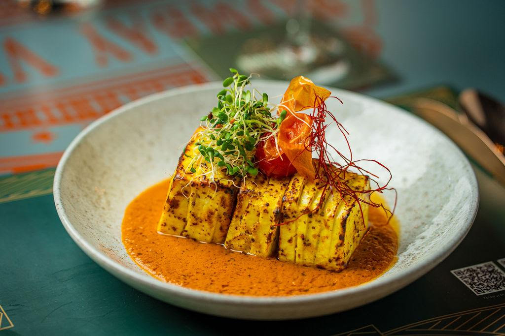 Bombay Velvet by null