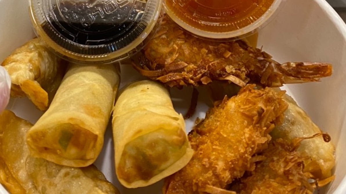 Mama Made Thai by null