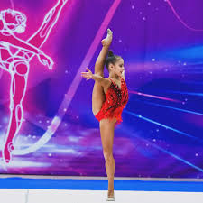 гимнастки голые|