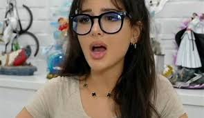 More amazing feet i jpg x Sssniperwolf sexy
