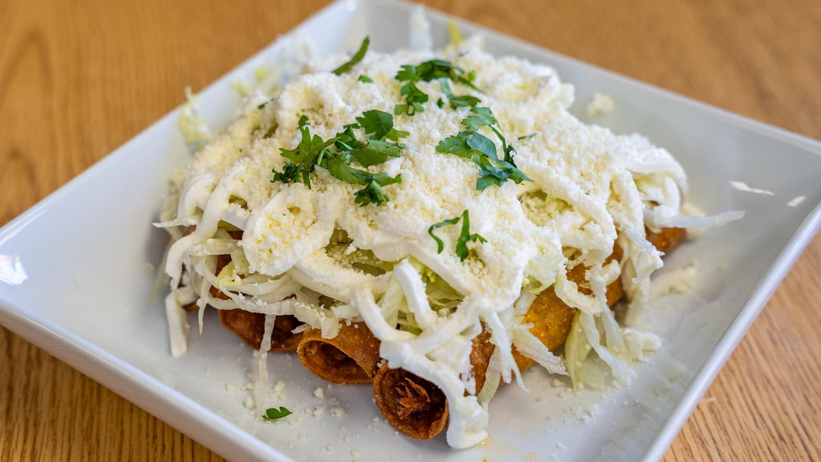 Lorenzo's Cabana by null