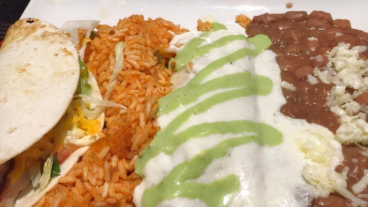 Cantina Laredo by null