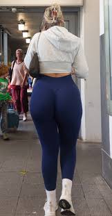 Candid milf jpg x Candid milf