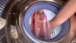 Katie kush got stuck in washing machine and fucked doggystyle jpg x Stuck in washing machine