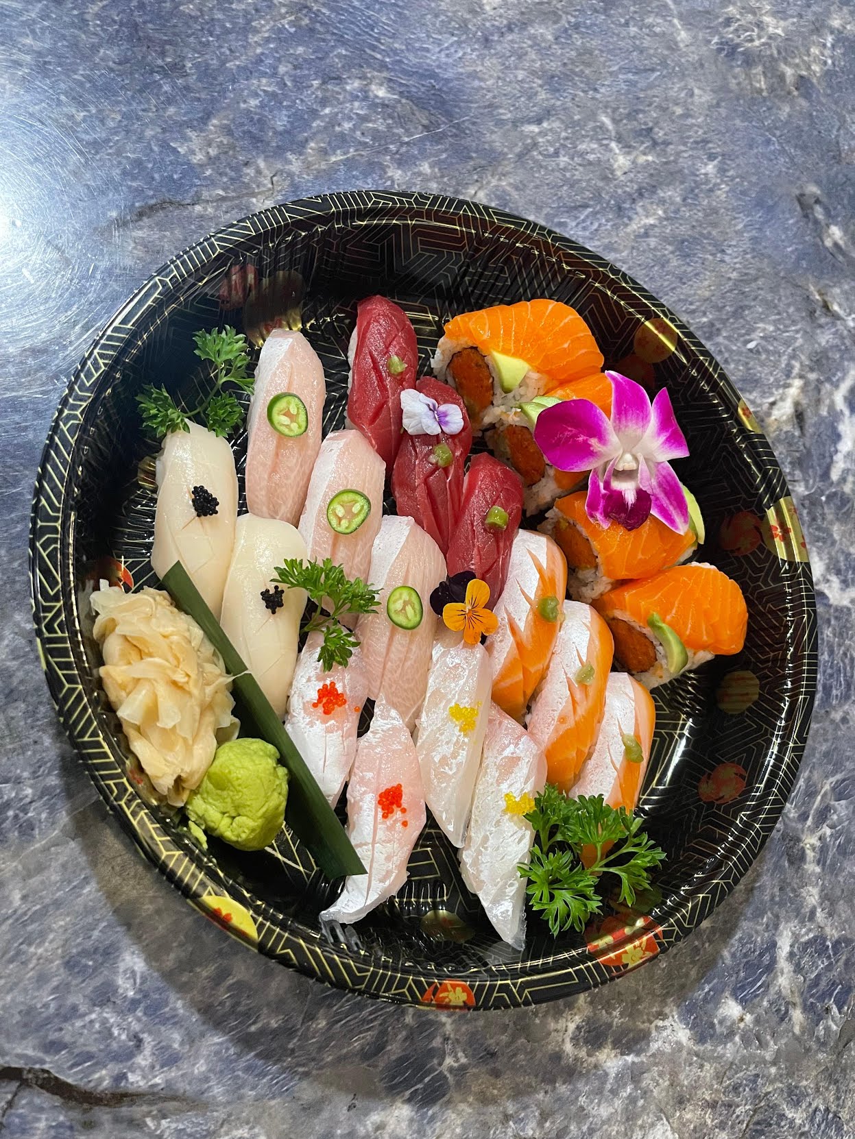 Maiko Sushi Lounge by null