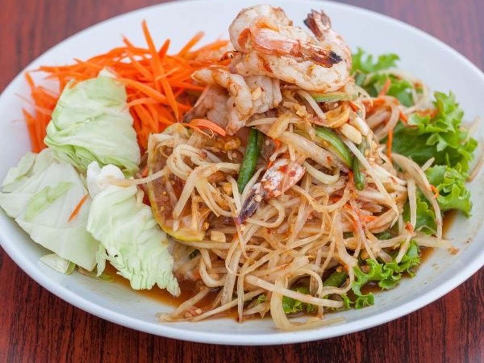 Luv2eat Thai Bistro by null