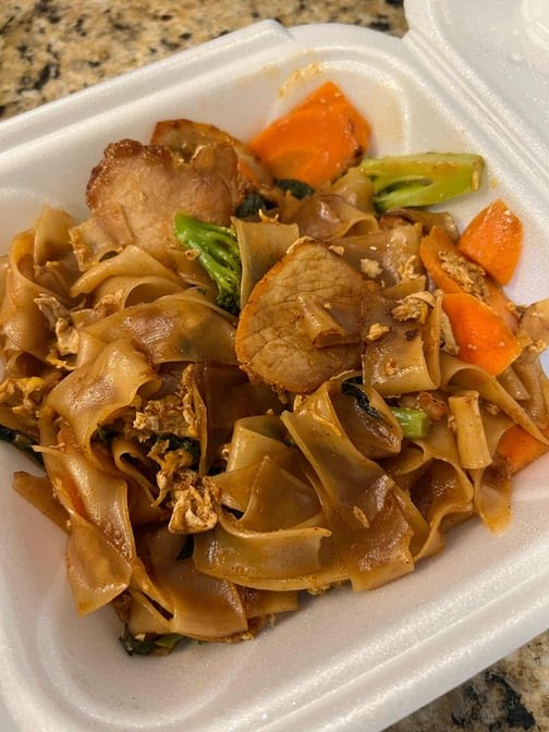 Hai's Sushi & Pho by null