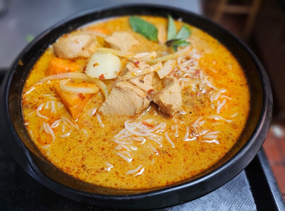 Cyclo Noodles by null