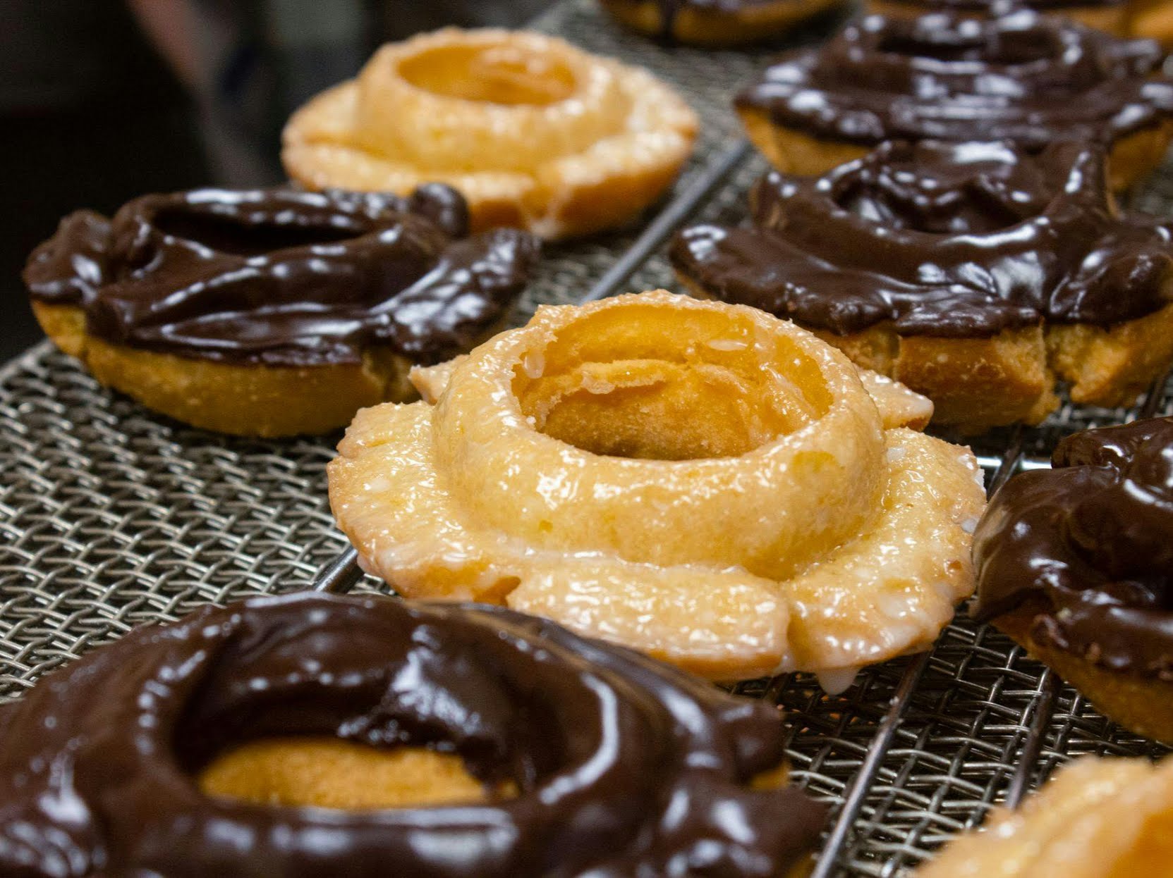 Somethin' Sweet Donuts by null