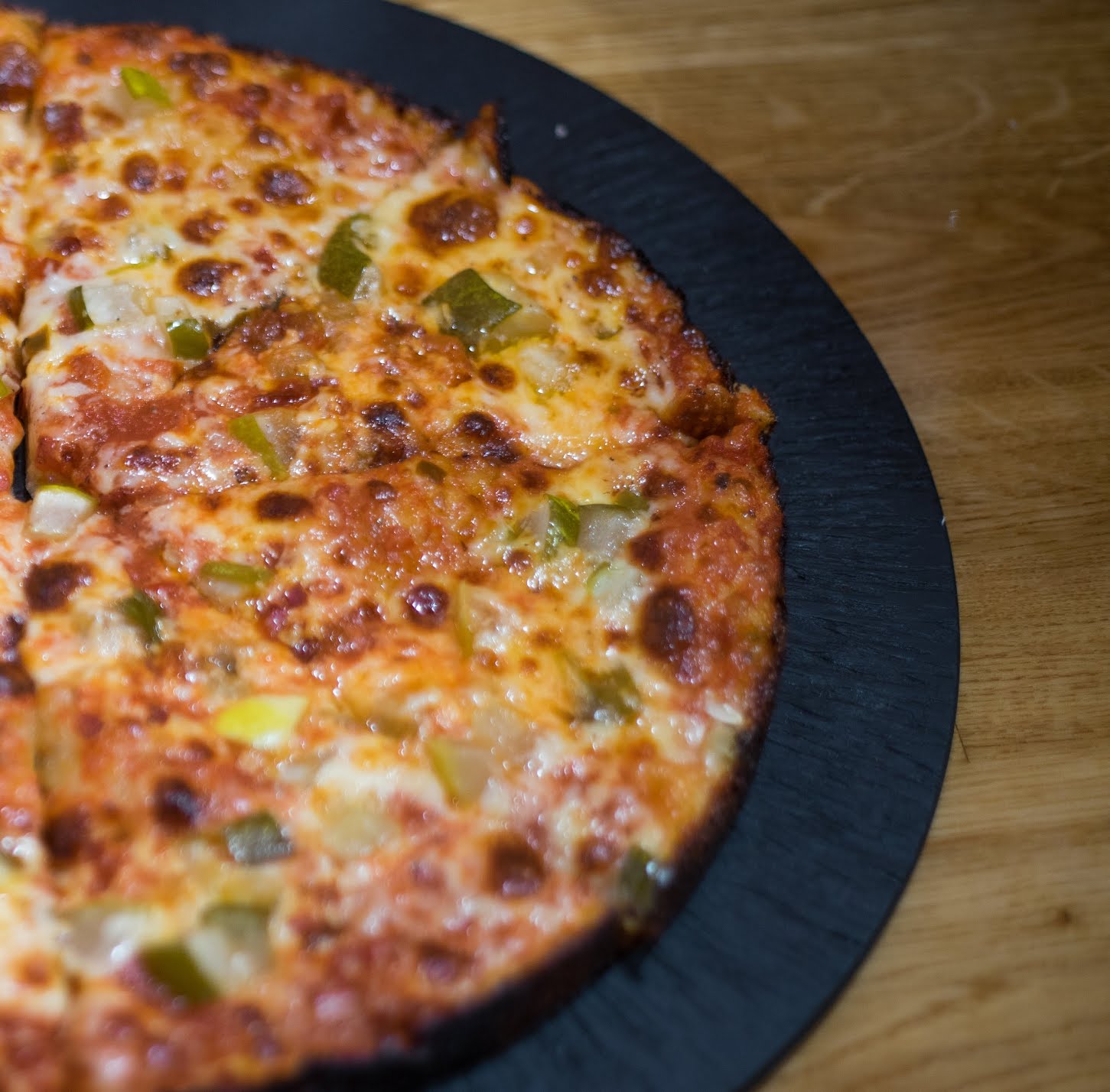 Hot Box Pizza & Roast Beef by null