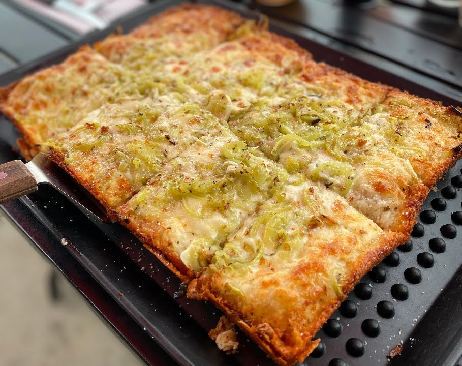 Red Plum Pizza & Pasta by null