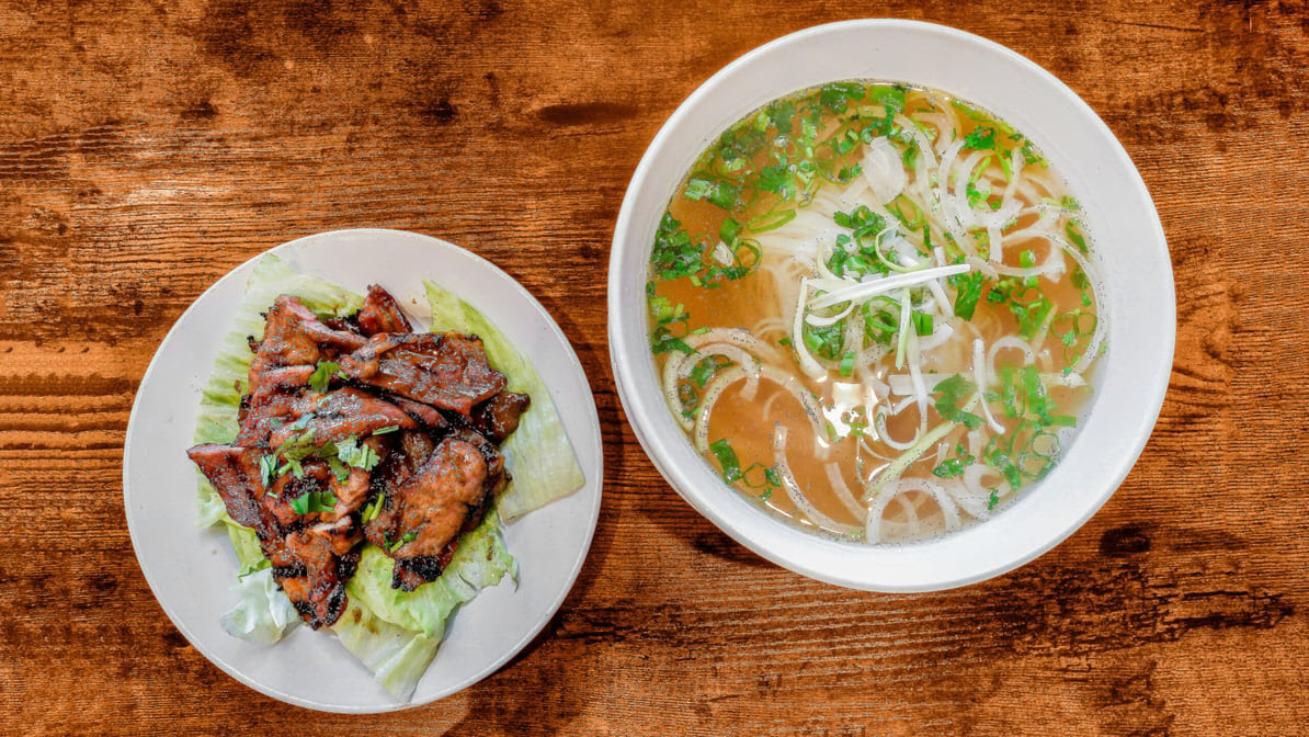 Pho Ngon by null