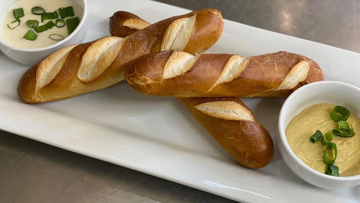 Dubs Tea N' Eats by null