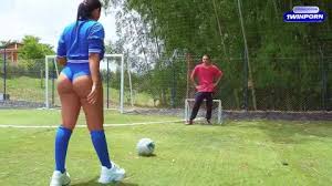 Rttrrt jogadoras de futebol sensual luscious hentai manga porn jpg x De futebol