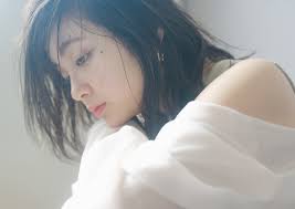 栗原玉藻女医  |バズトラに選ばれたマーメイドのMV撮影中の詩羽🧜‍♀️ | TikTok