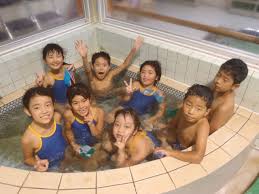 中国 女子小学生 お風呂|湯あみとは？広がる湯あみ着OKな温泉宿泊施設の紹介と合わせて解説！｜ニフティ温泉