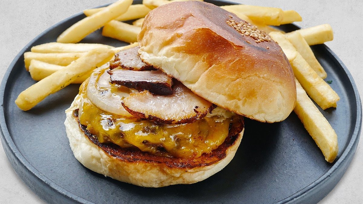 Burger Mania Hiroo by null