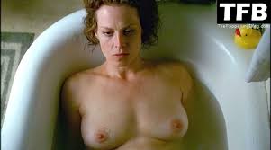 Post alien ellen ripley fakes sigourney weaver jpg x Sigourney weaver sexy